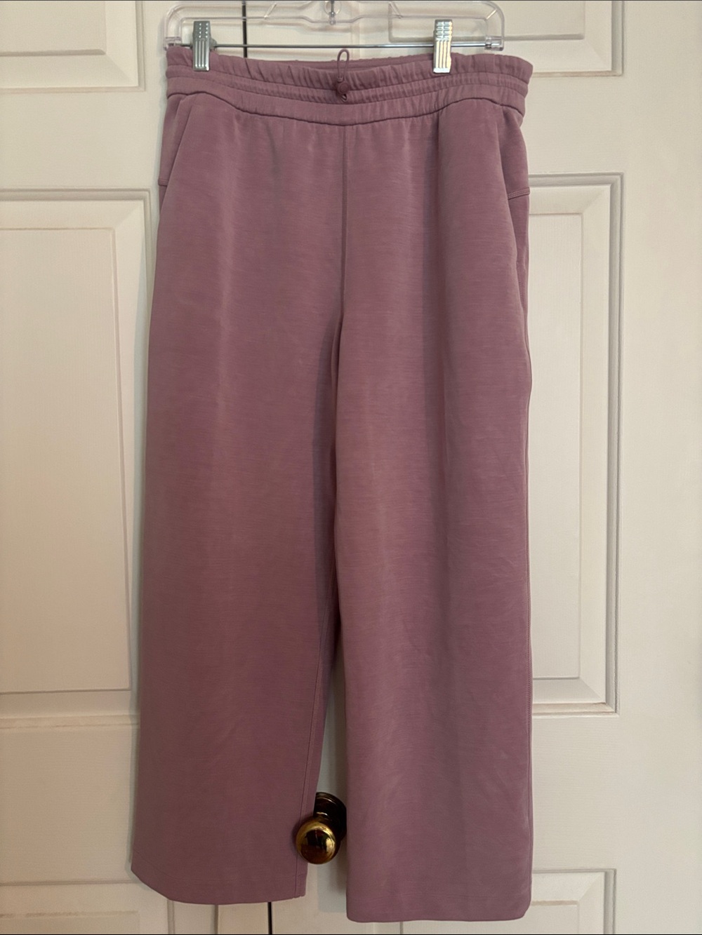 Lululemon Ankle length Sweatpants